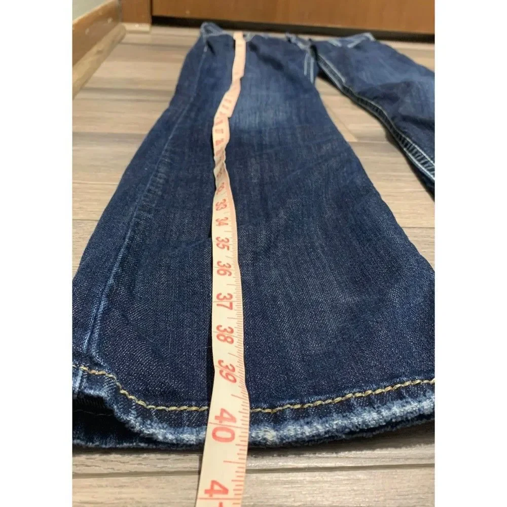Silver Natsuki Women's Size 28/31 Dark Wash Causal Distressed Bootcut Jeans